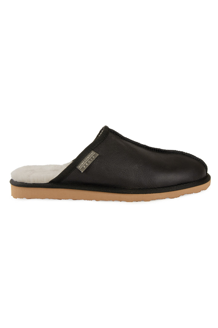 Pegia Ramor herretøfler i ekte skinn med saueskinnsfôr