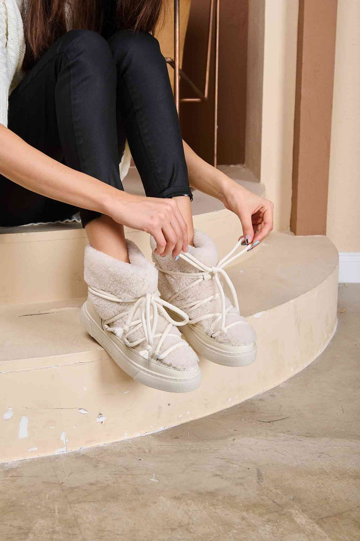 Cool Moon Genuine Sheepskin Women's Sneakers 355067  - Ivory