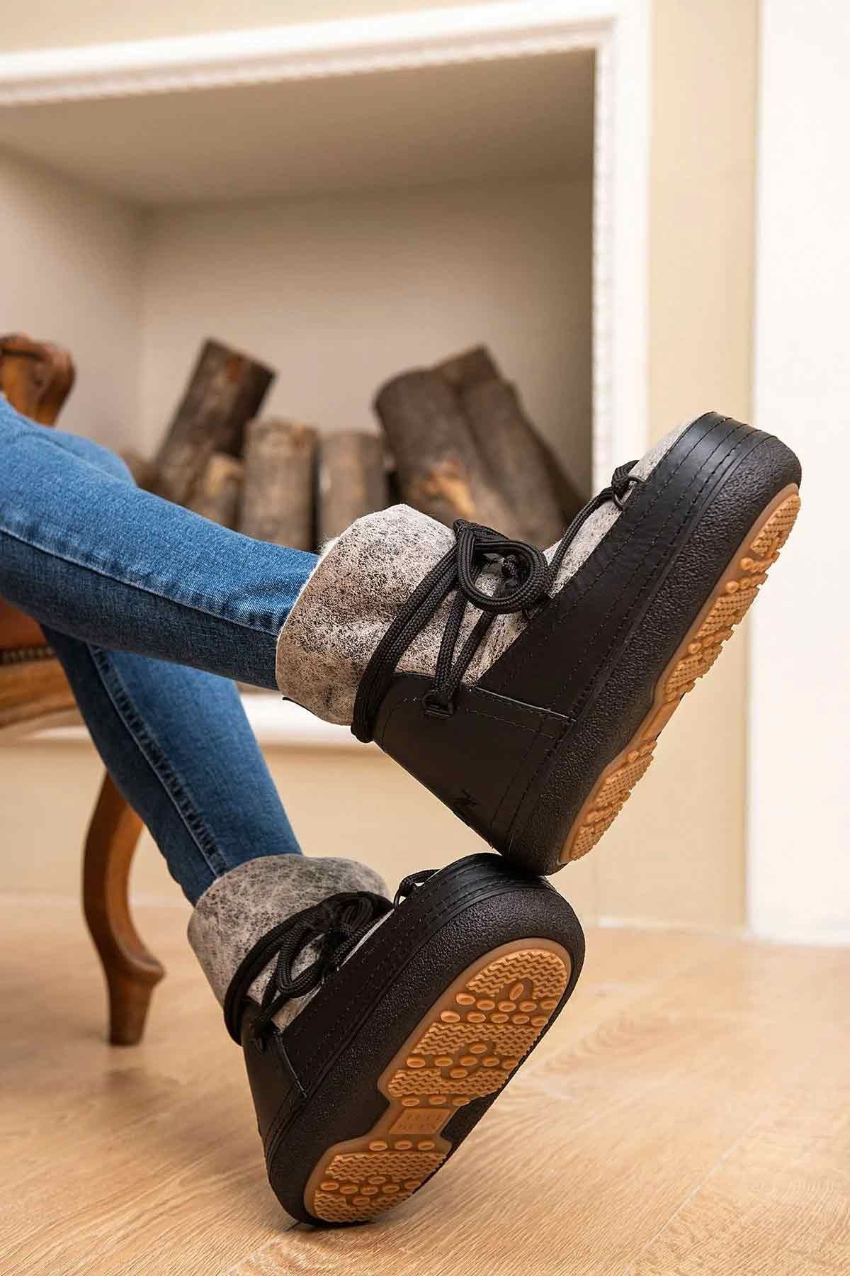 Cool Moon Sheepskin Women Snow Boots 251357  - Black