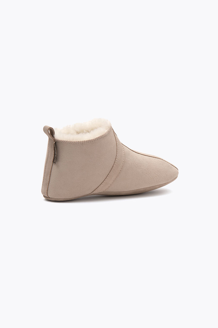 Pegia Homer Unisex Shearling Bootie Slippers - Pegia