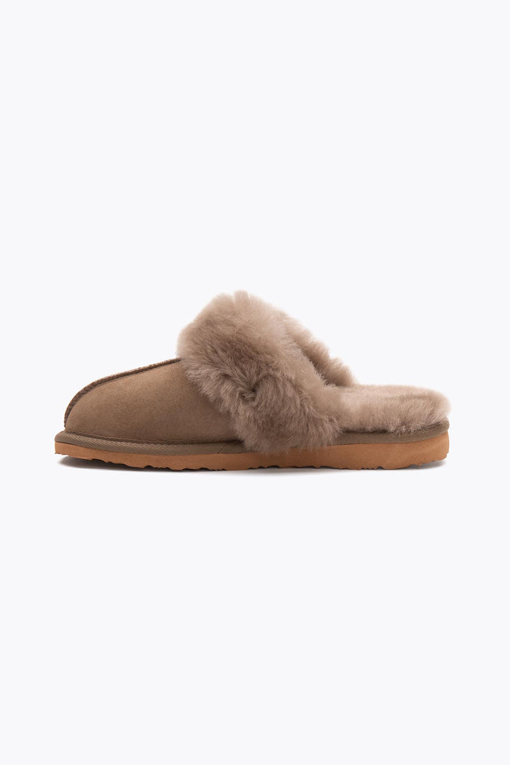 Pegia Monse Sheepskin Women's Slippers - Pegia