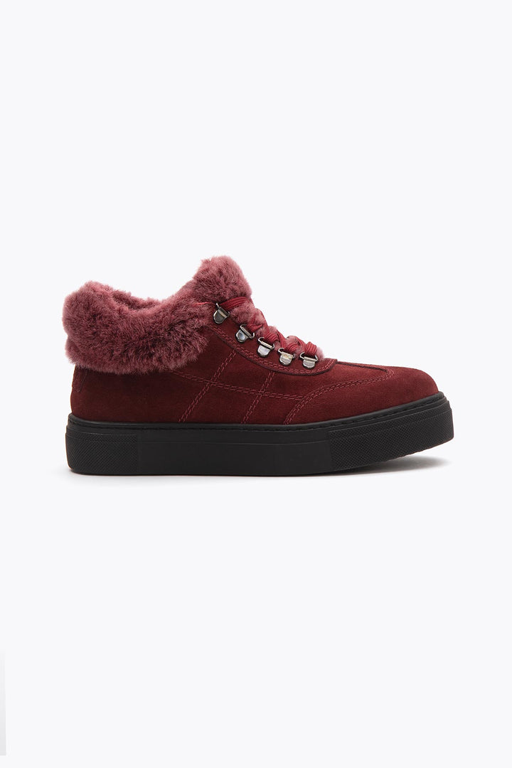 Pegia Valen Sheepskin Women's Sneakers - Pegia