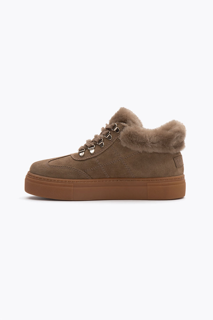 Pegia Valen Sheepskin Women's Sneakers - Pegia