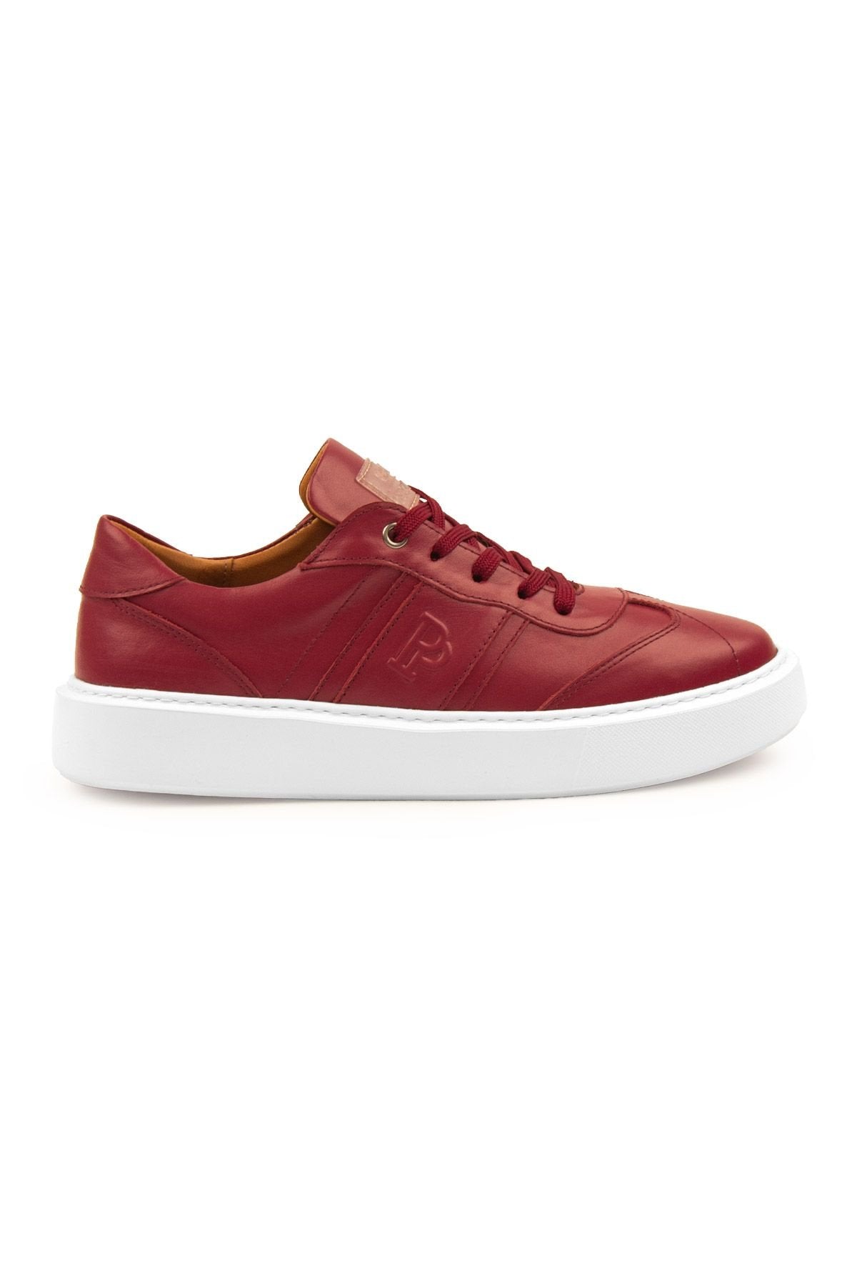 Pegia Pera Leather Sneakers – Unisex Trainers with Embossed Design