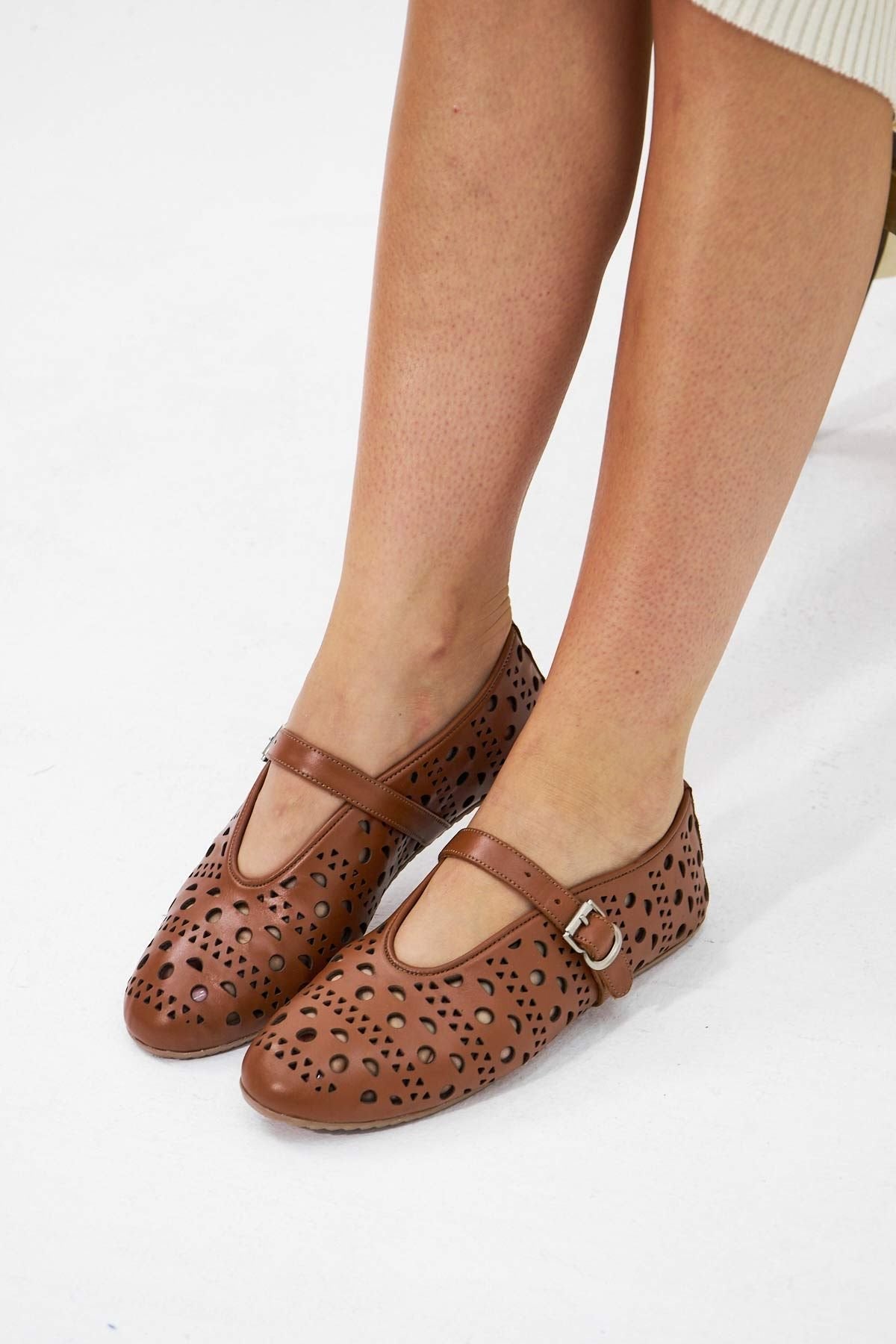 Pegia Women's Leather Ballet Shoes 700952  - Chestnut