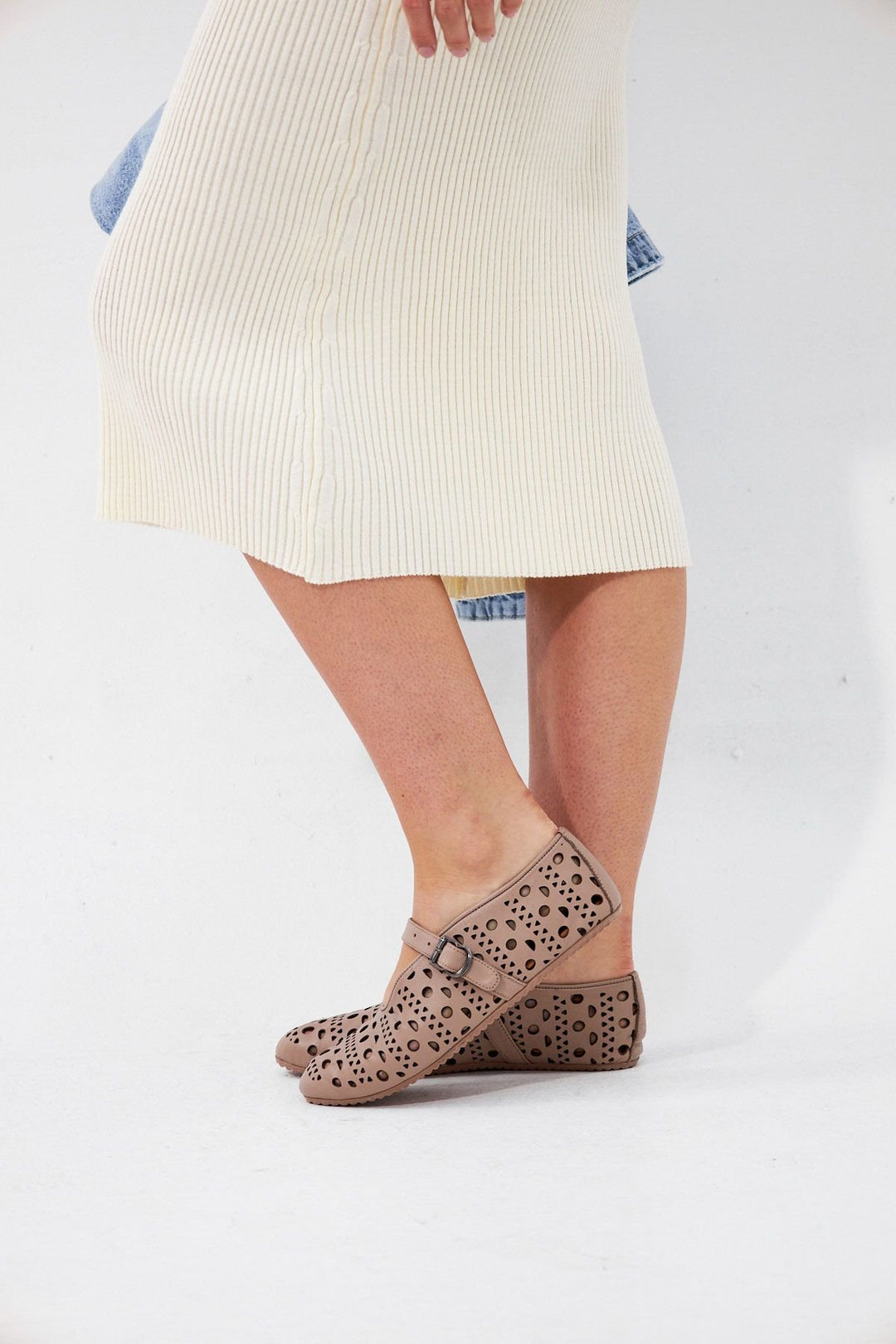 Pegia Women's Leather Ballet Shoes 700952  - Stone