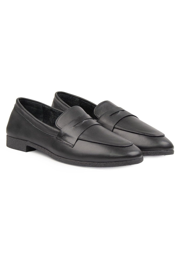 Pegia Women's Leather Loafers DG6043  - Black
