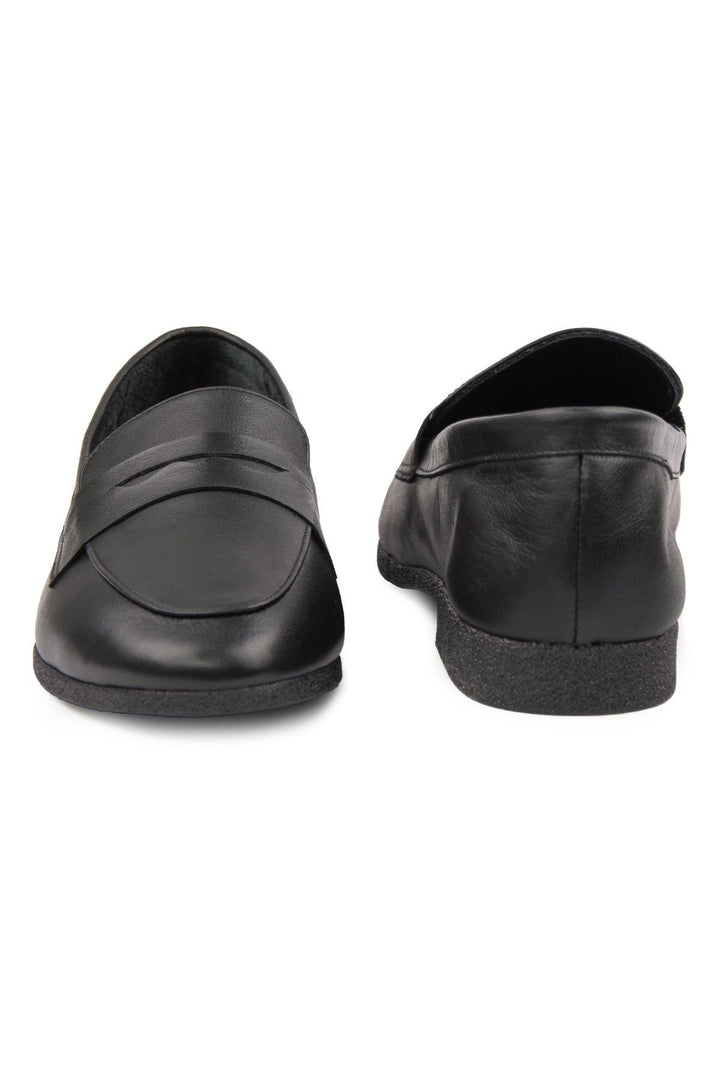 Pegia Women's Leather Loafers DG6043  - Black