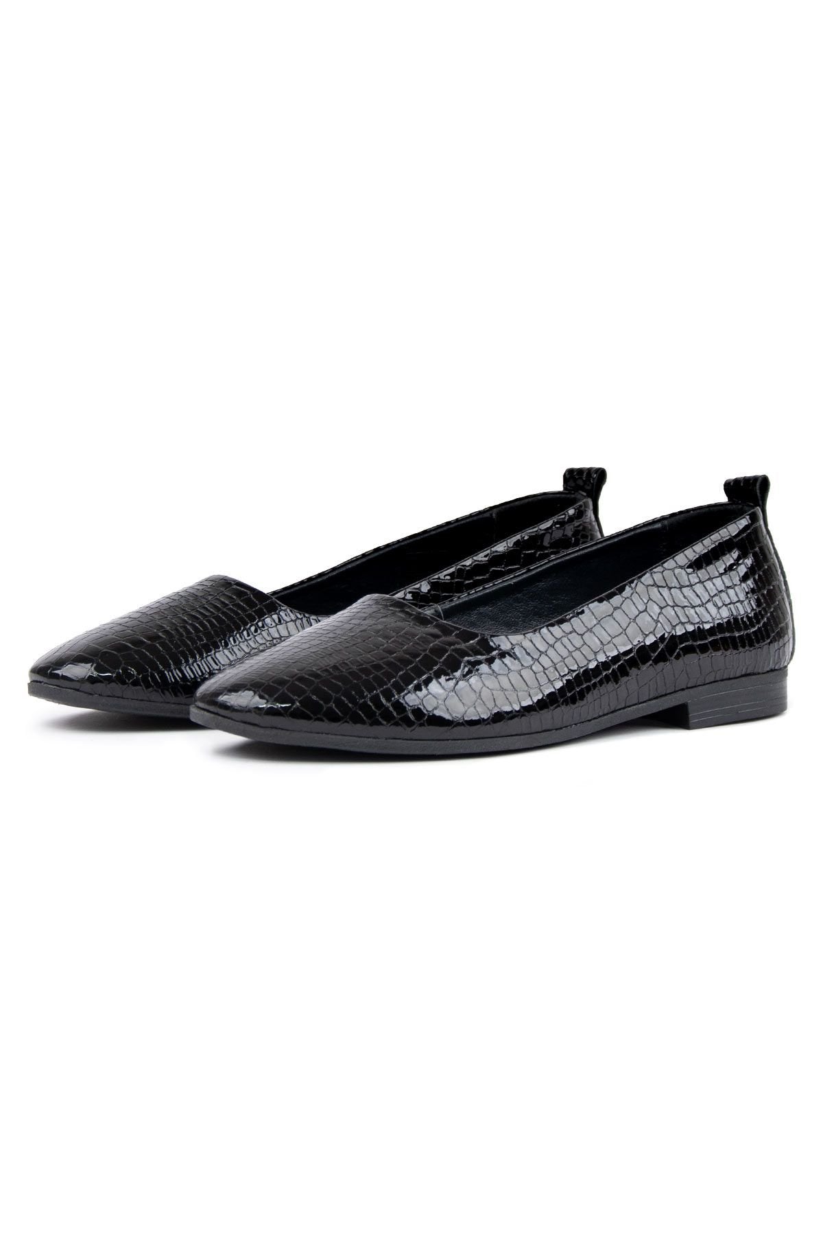 Pegia Genuine Leather Classic Flats DG6050  - Black
