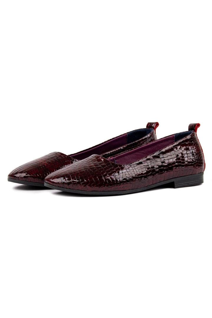 Pegia Genuine Leather Classic Flats DG6050  - Burgundy