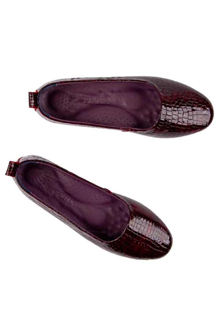 Pegia Genuine Leather Classic Flats DG6050  - Burgundy