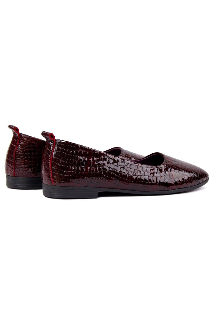Pegia Genuine Leather Classic Flats DG6050  - Burgundy