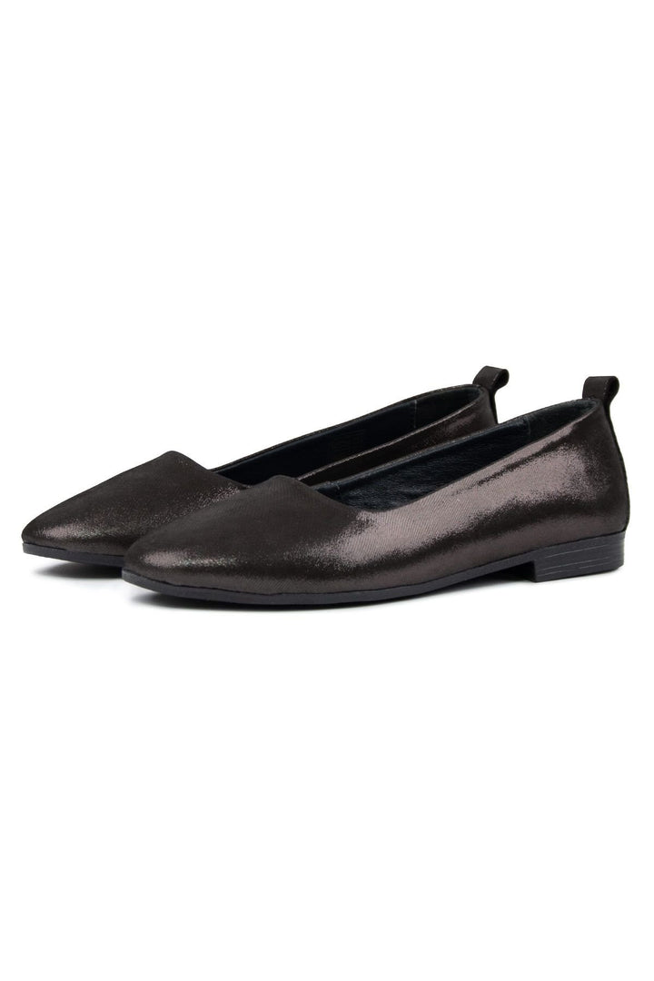 Pegia Genuine Leather Classic Flats DG6050  - Black