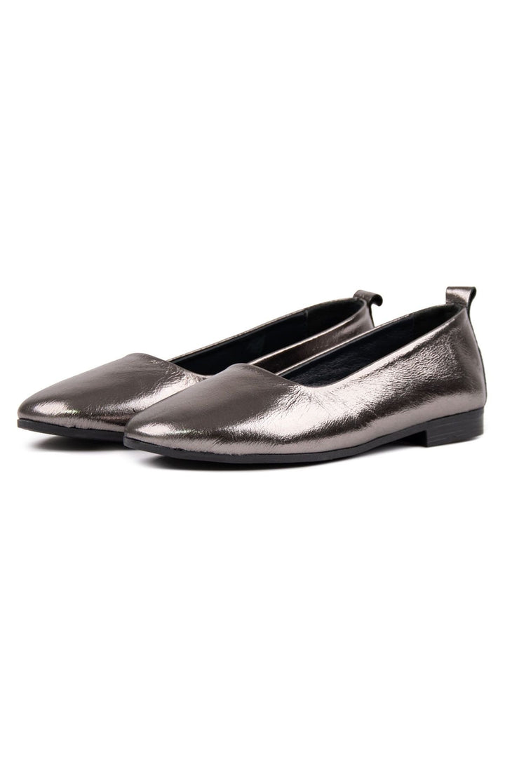 Pegia Genuine Leather Classic Flats DG6050  - Platinum