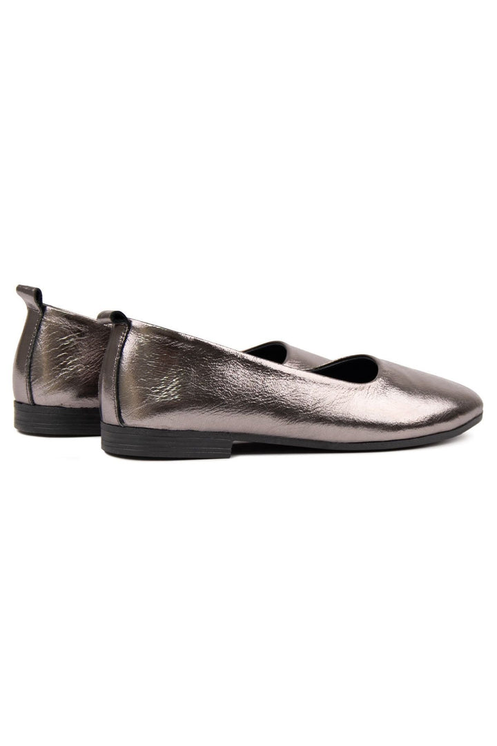 Pegia Genuine Leather Classic Flats DG6050  - Platinum