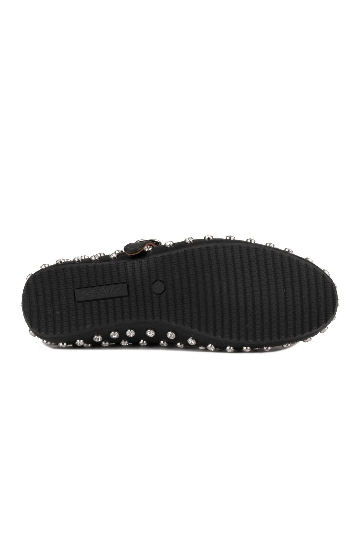 Pegia Women's Leather Ballet Shoes 700955  - Black