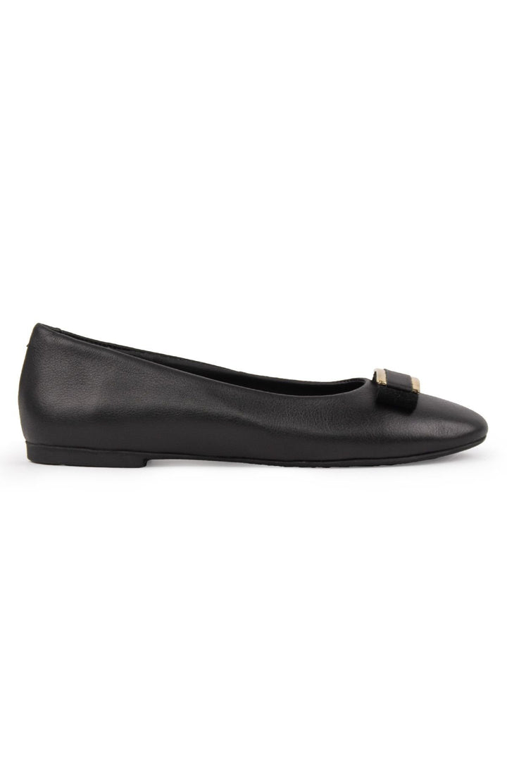 Pegia Genuine Leather Buckled Flats DG6048  - Black