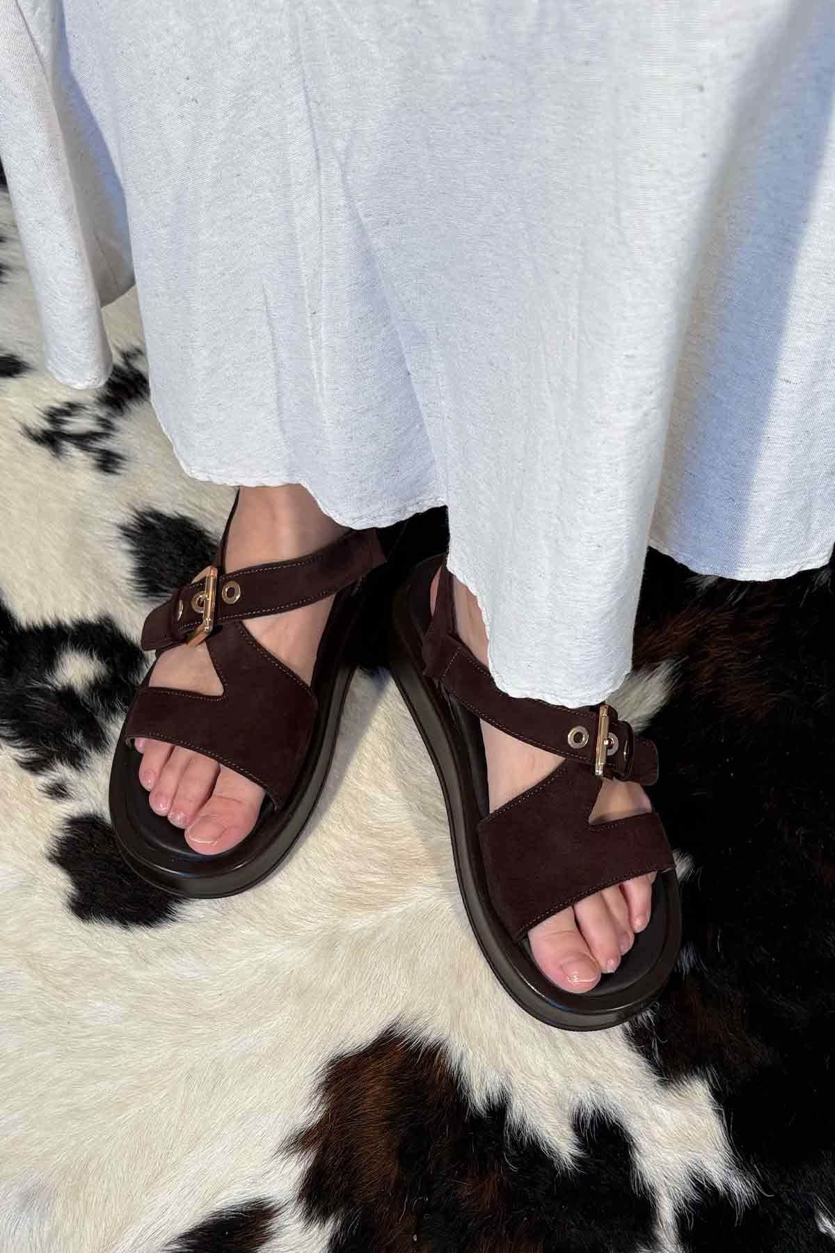 Pegia Genuine Suede Buckle Women's Sandal DG6092  - Choco