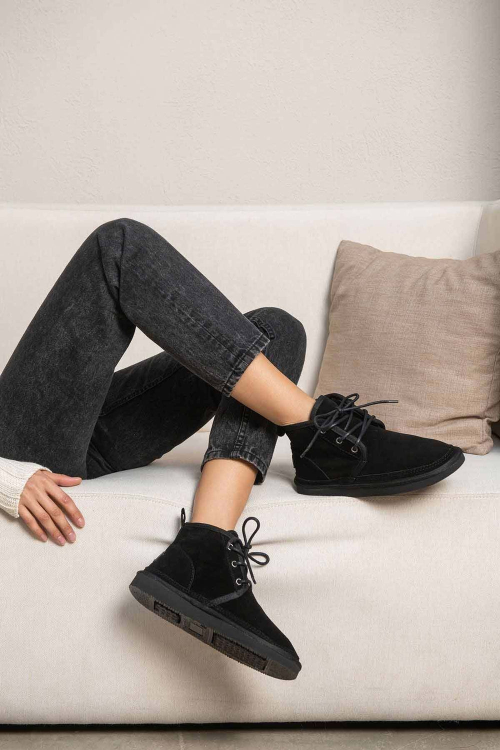 Pegia Shearling Lace-up Women's Boots 191112  - Black