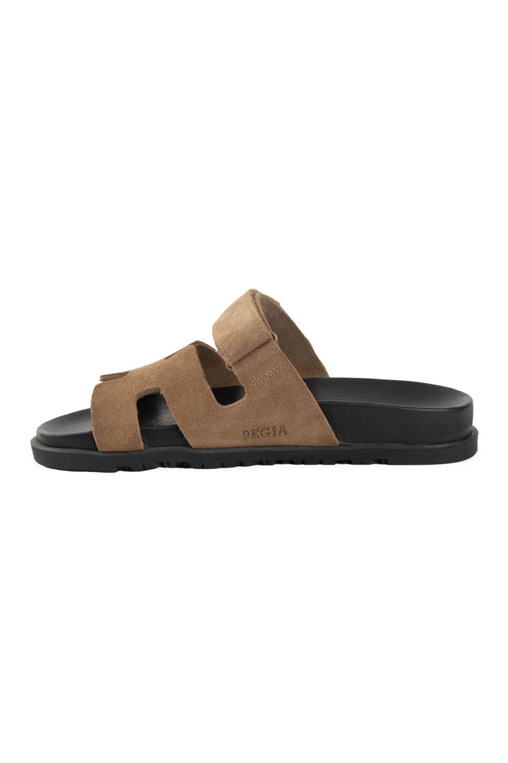 Pegia Women&