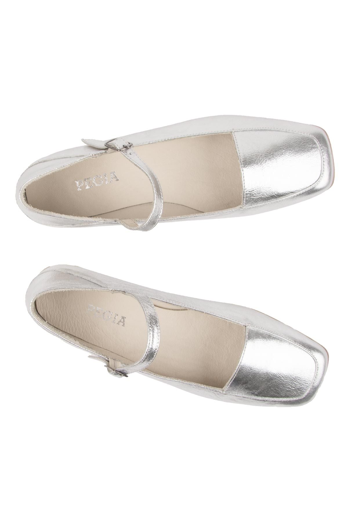Pegia Women's Leather Ballet Flats DG6065  - Silver