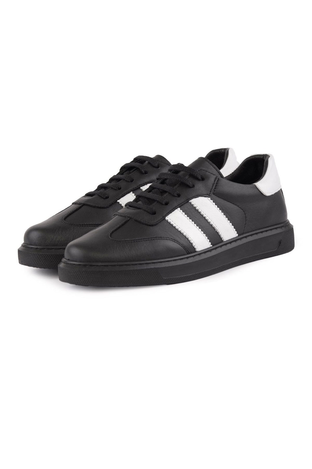 Pegia Women's Leather Sneakers DG6035  - Black