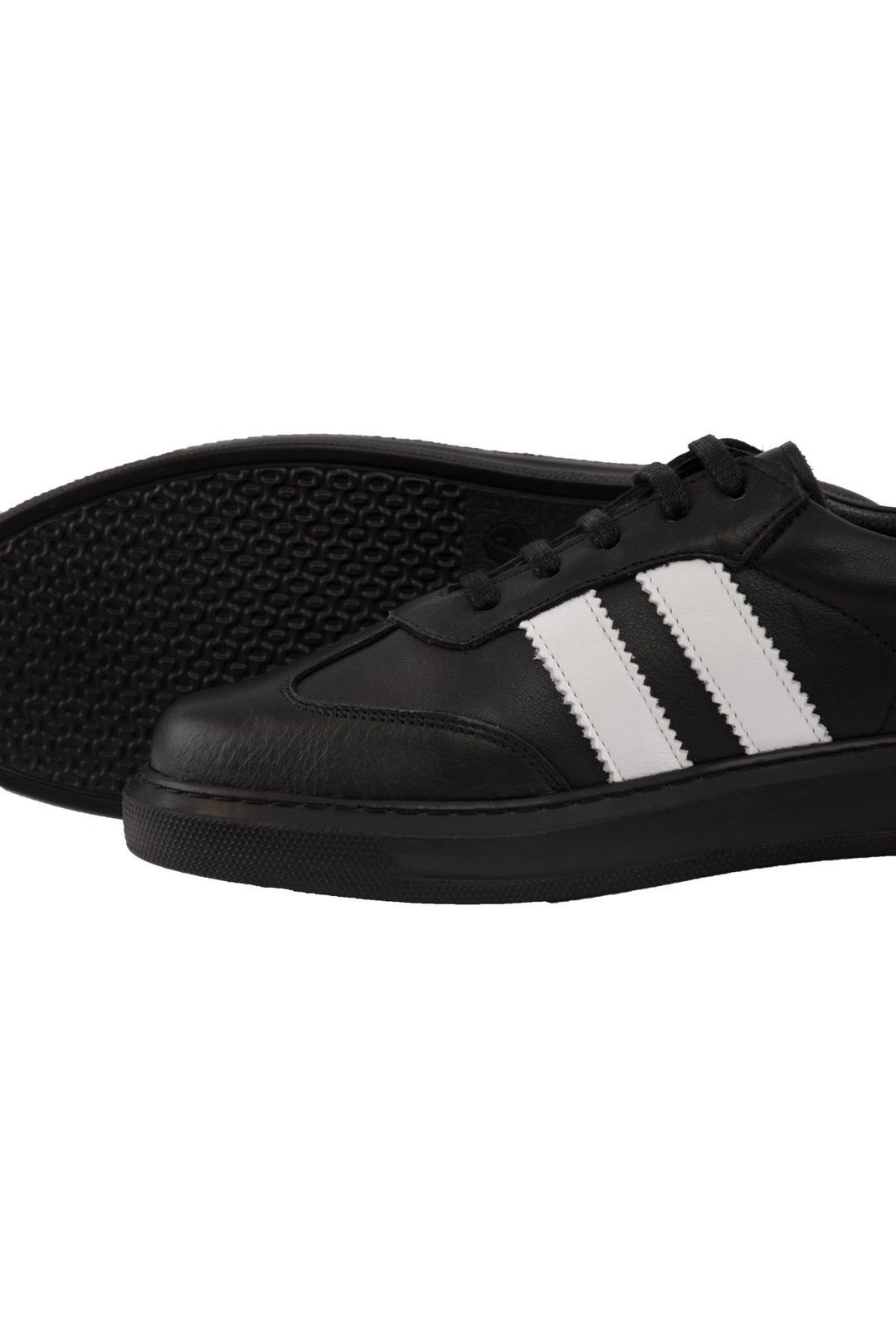 Pegia Women's Leather Sneakers DG6035  - Black