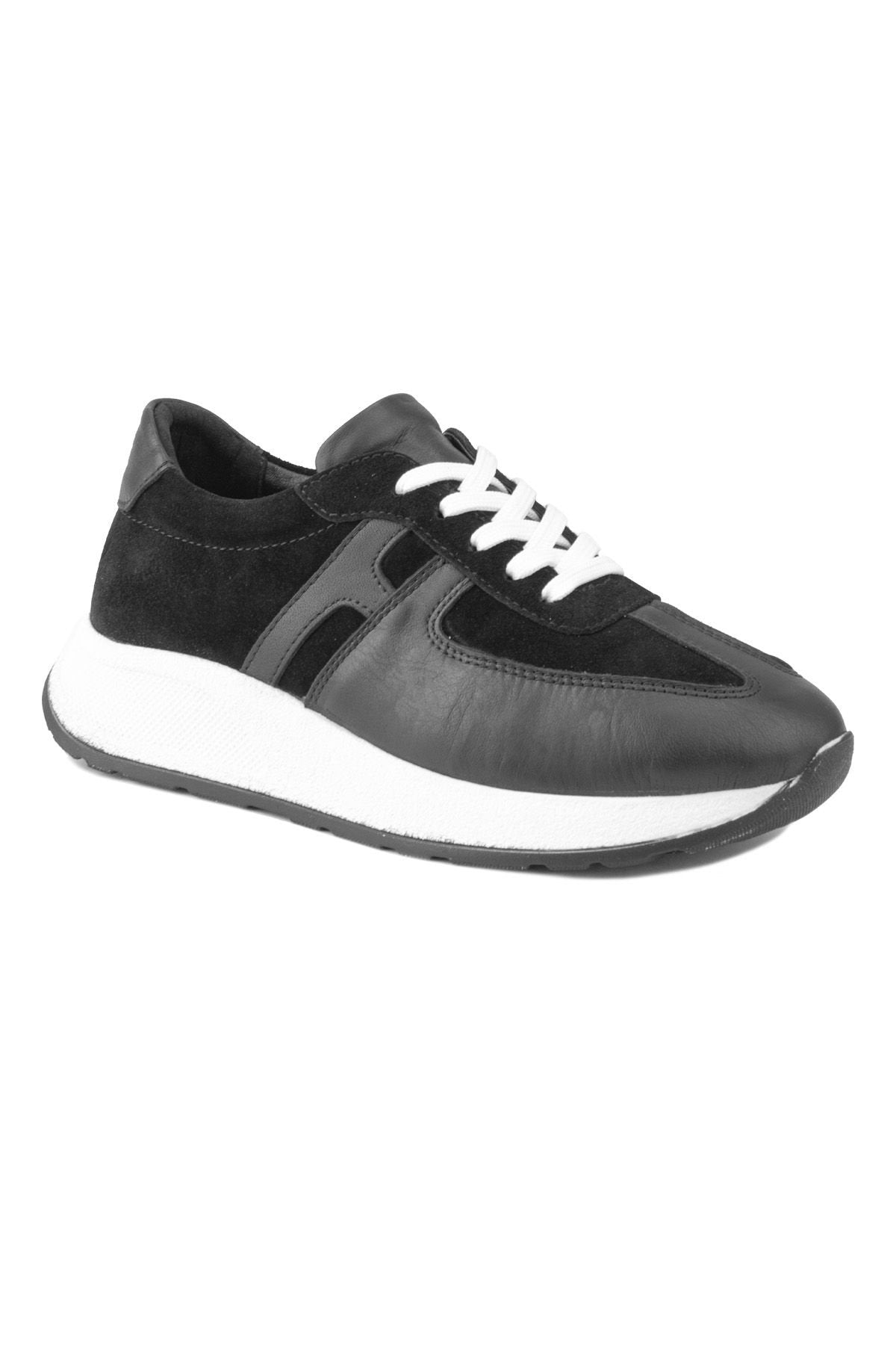Pegia Women's Leather Sneakers DG6025  - Black