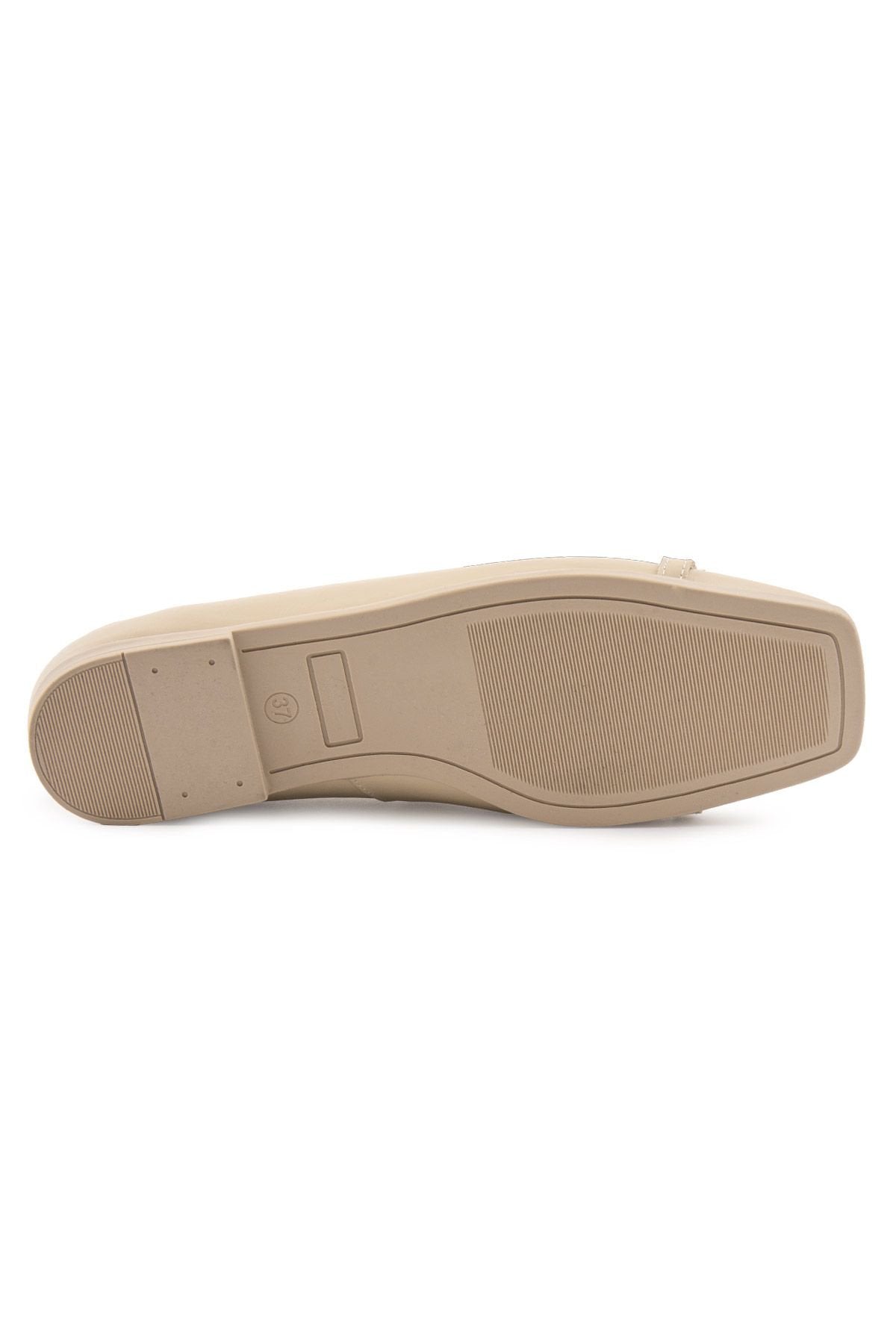 Pegia Women's Leather Buckled Ballerinas DG6032  - Beige