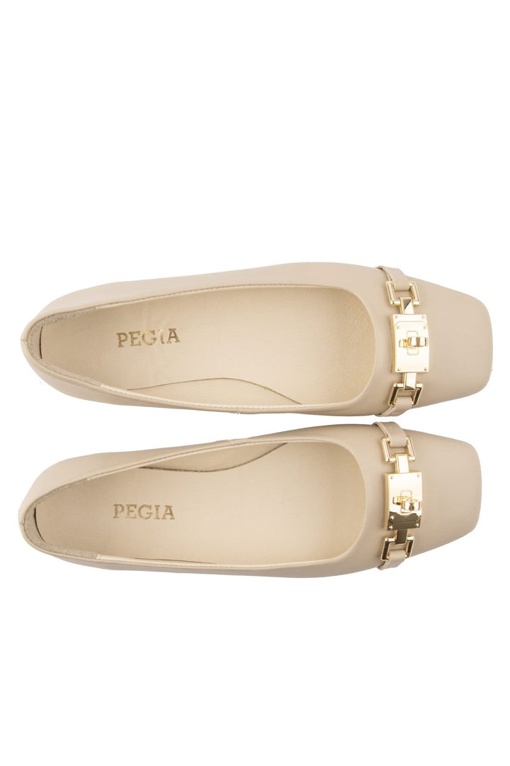 Pegia Women's Leather Buckled Ballerinas DG6032  - Beige