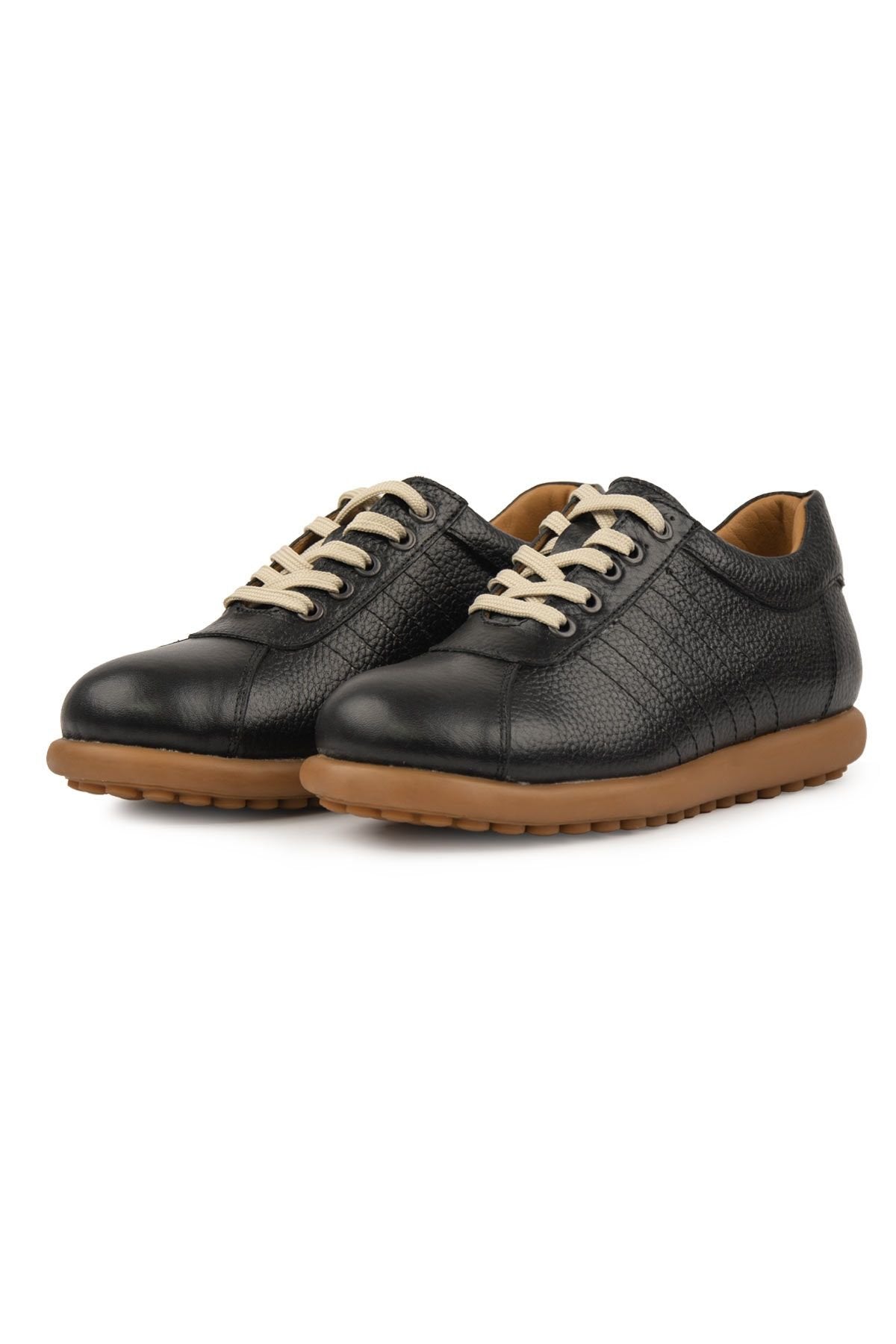 Pegia Women's Casual Shoes DG6064  - Black