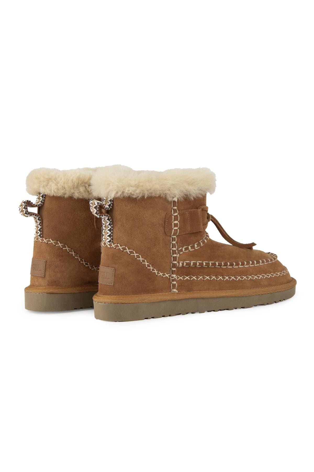 Pegia Women's Sheepskin Boots 191158  - Chestnut