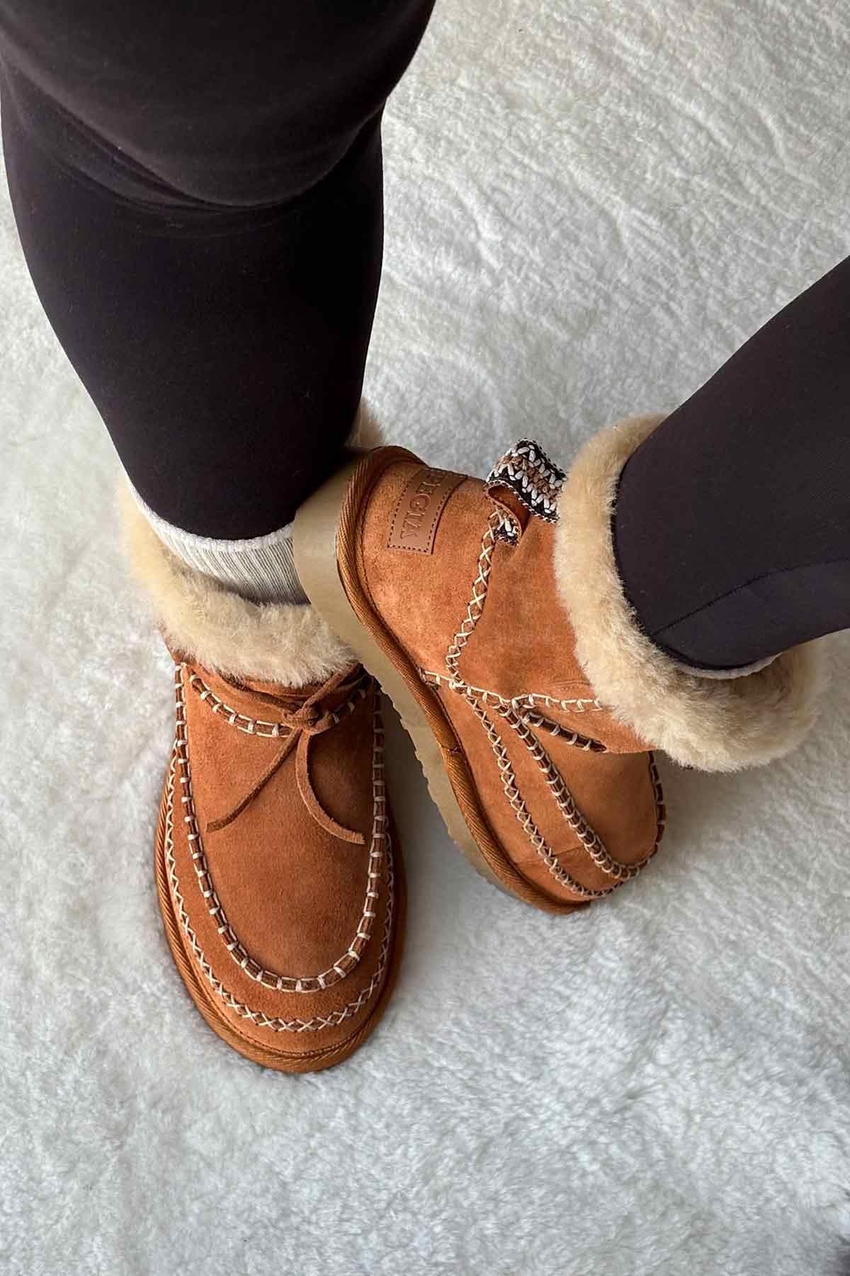 Pegia Women's Sheepskin Boots 191158  - Chestnut