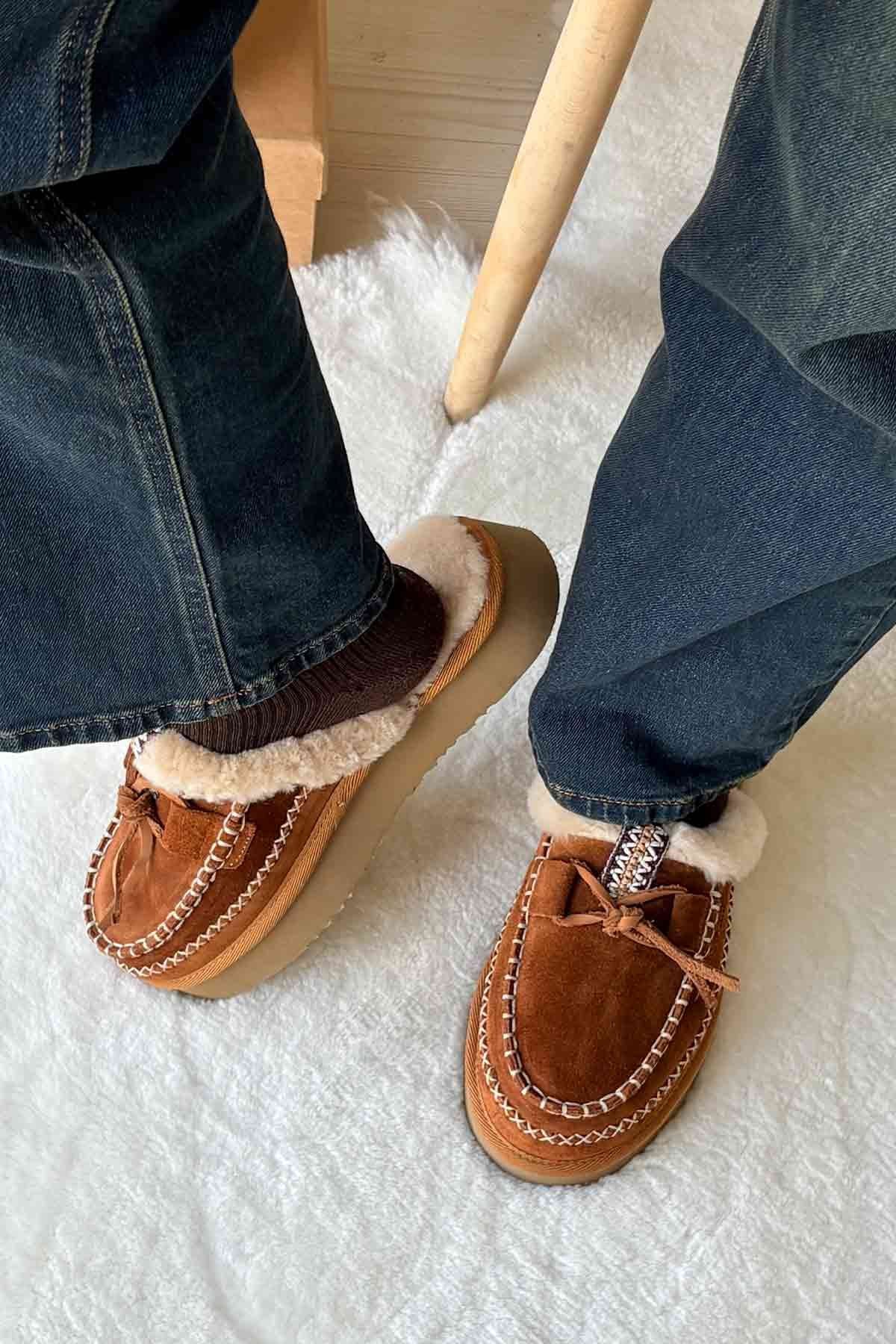 Pegia Women’s Genuine Sheepskin Slippers 191161  - Chestnut