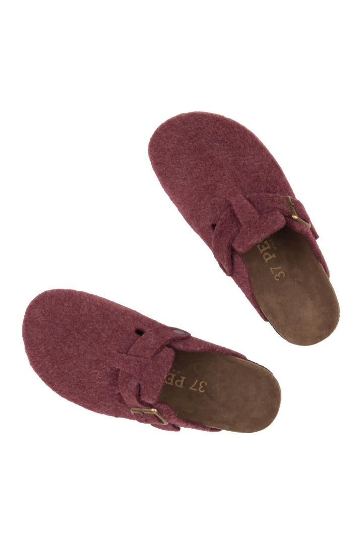 Pegia Women's Cashmere Clog Slippers 215545  - Burgundy