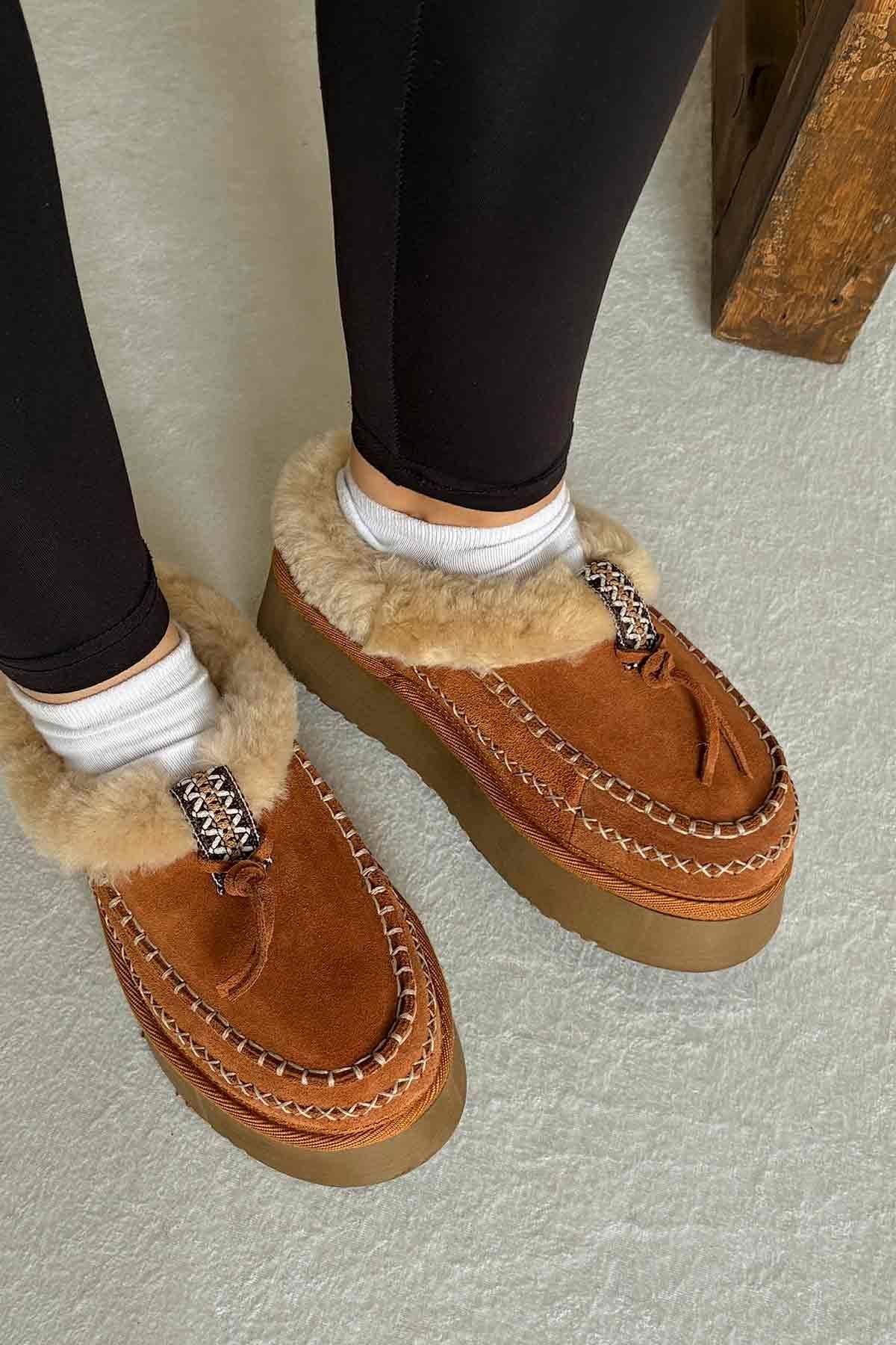 Pegia Women’s Sheepskin Platform Shoes 191164  - Chestnut