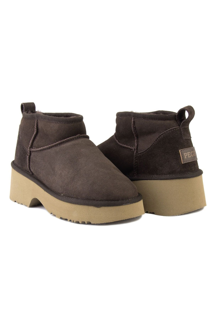 Pegia Women's Sheepskin Boots 191156  - Choco