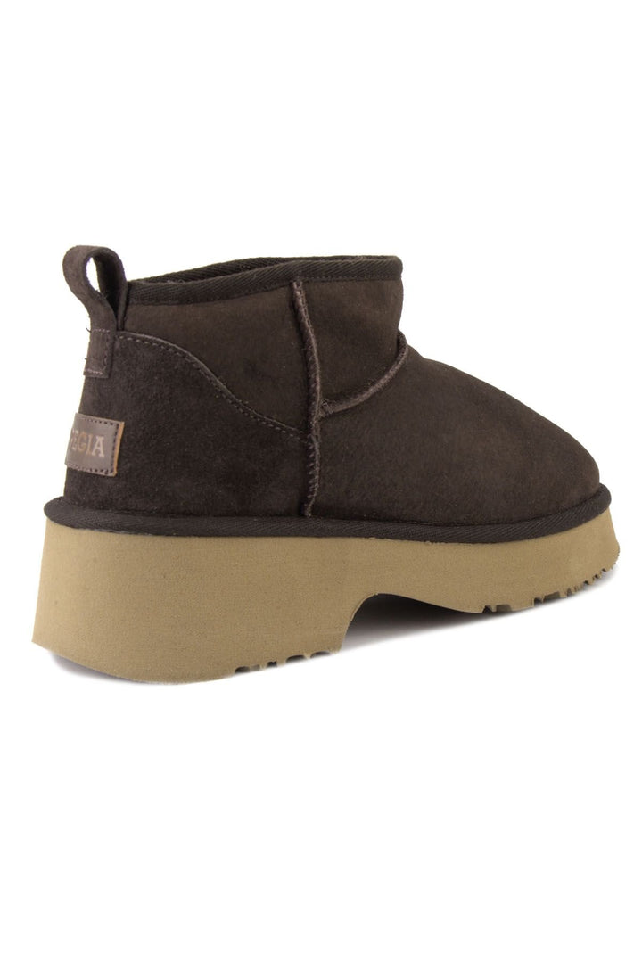 Pegia Women's Sheepskin Boots 191156  - Choco