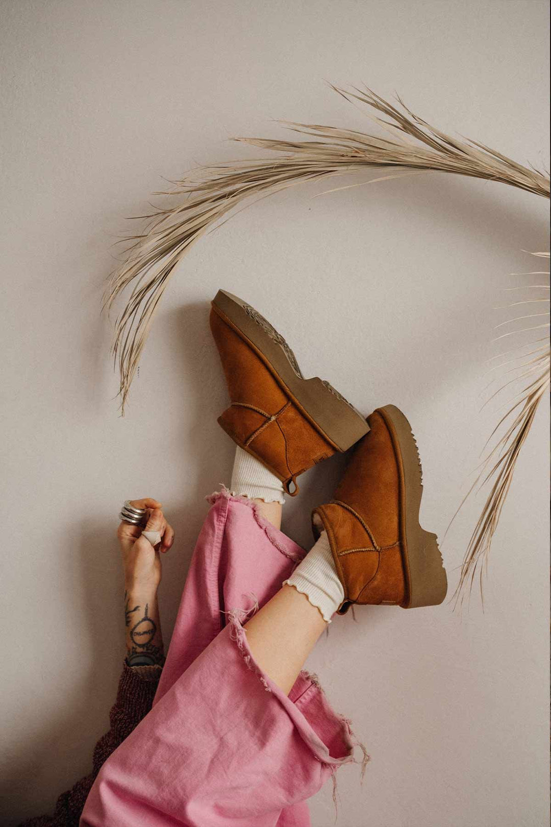 Pegia Women's Sheepskin Boots 191156  - Chestnut