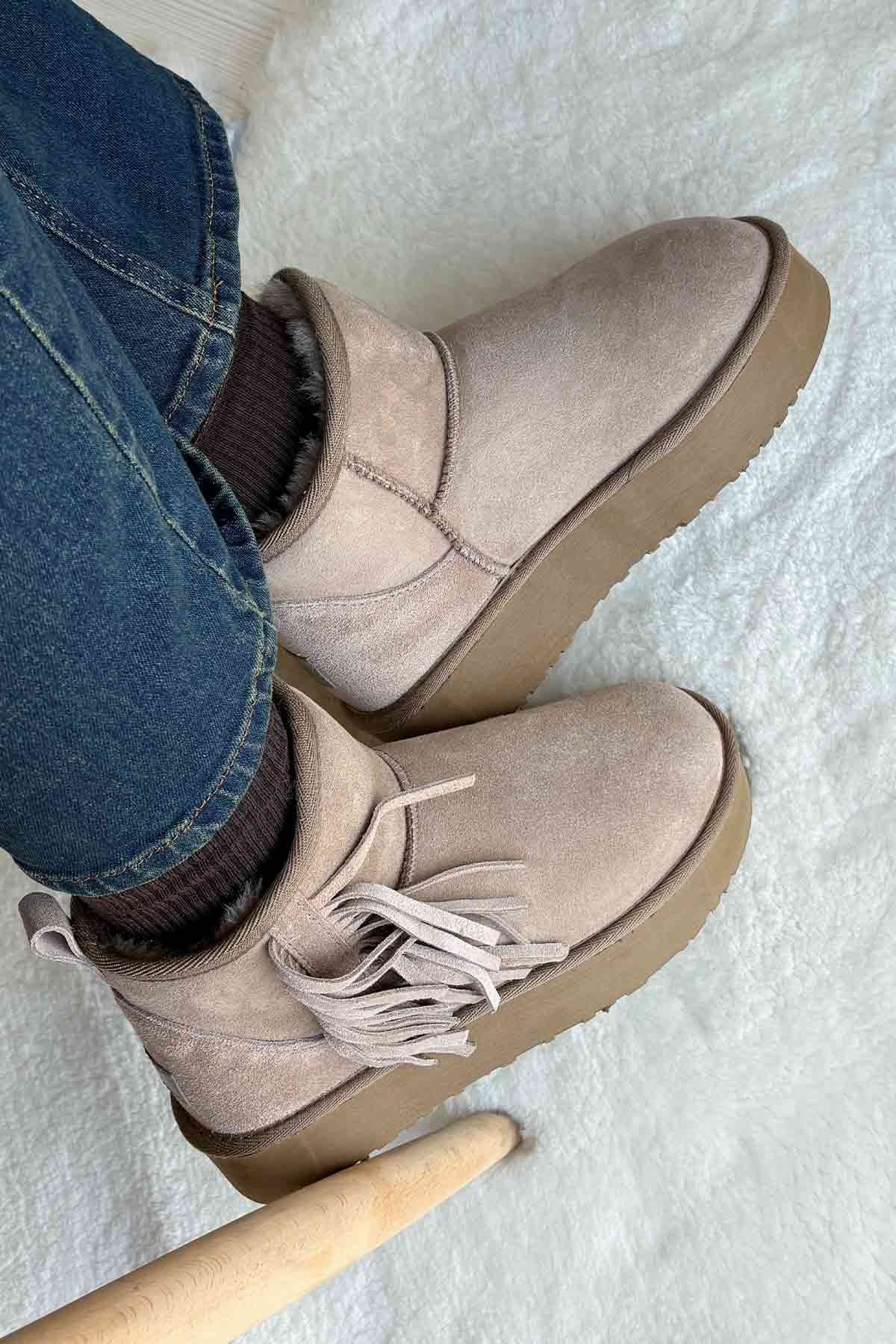 Pegia Fringed Sheepskin Short Boots 191360  - Stone