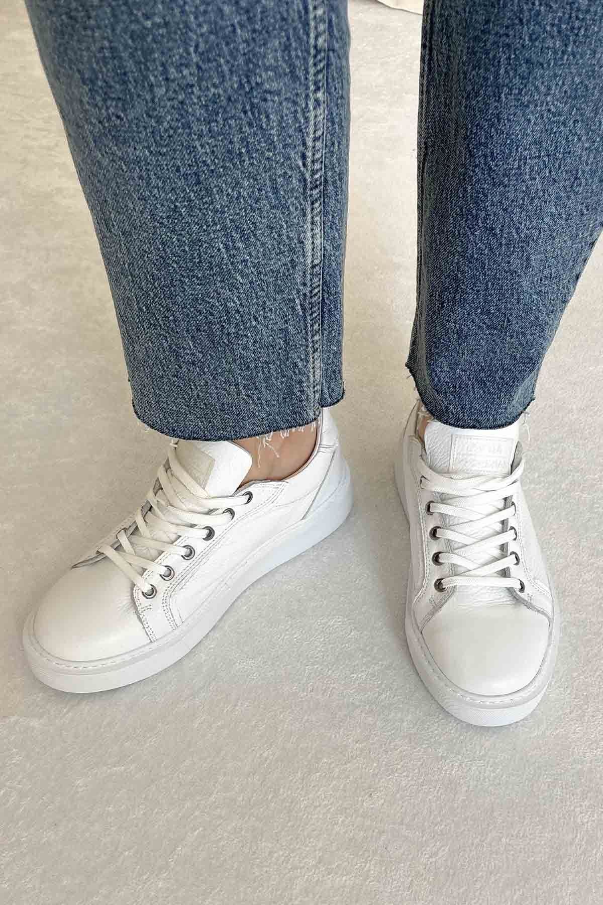 Pegia Genuine Floater Leather Sneakers 500973  - White