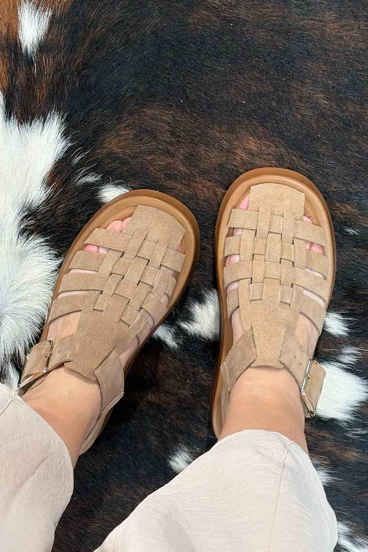 Pegia Genuine Suede Woven Women&