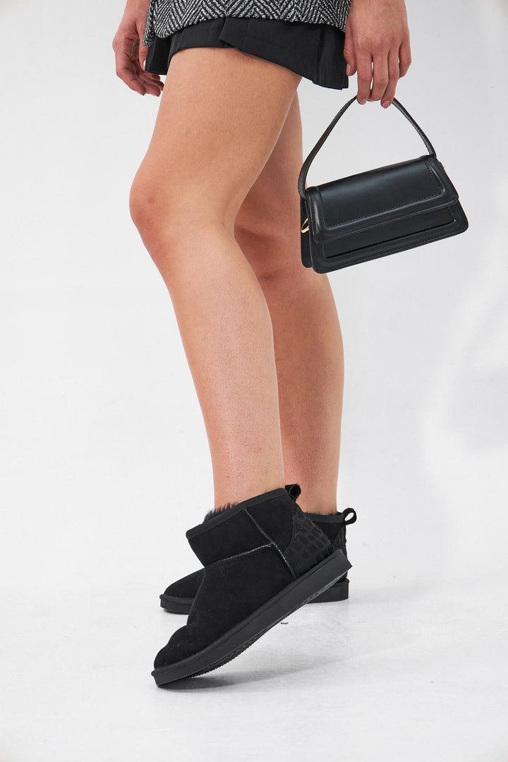 Pegia Heel Detailed Sheepskin Mini Boots 191142  - Black