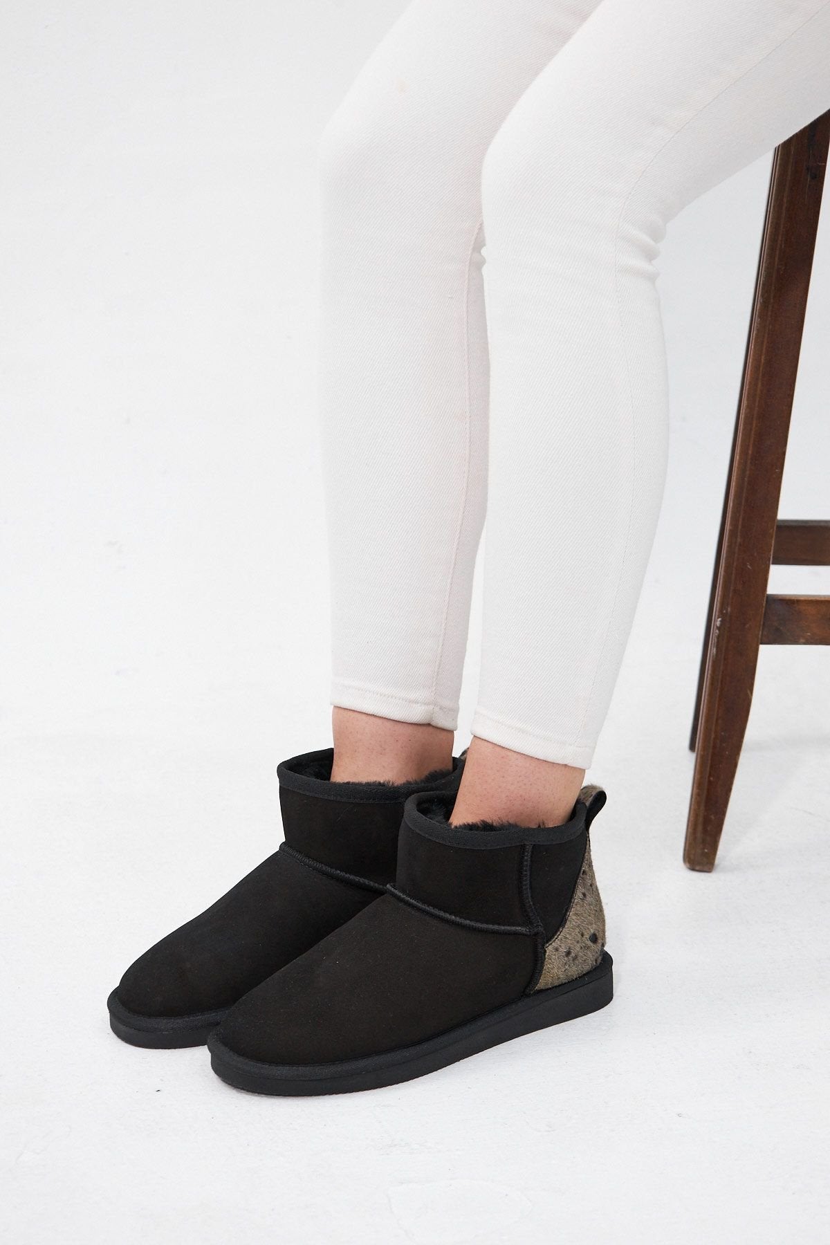 Pegia Heel Detailed Sheepskin Mini Boots 191143  - Beige