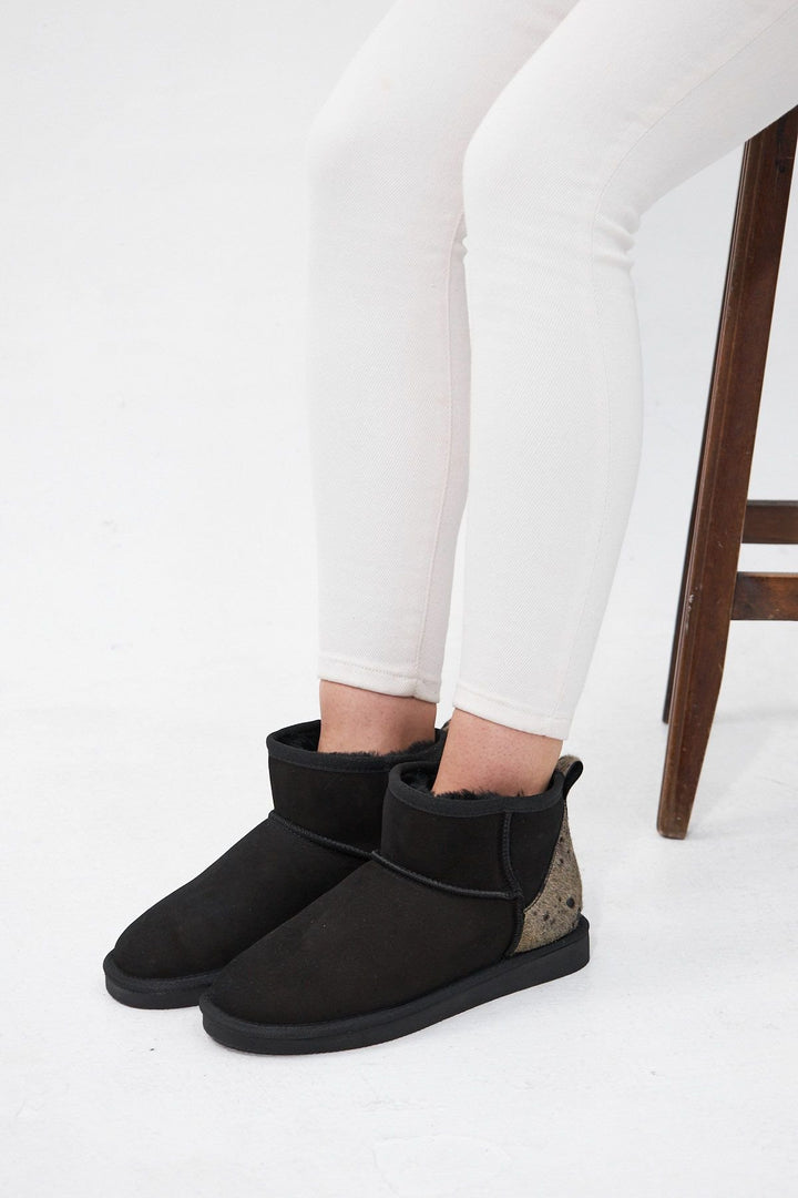 Pegia Heel Detailed Sheepskin Mini Boots 191143  - Beige