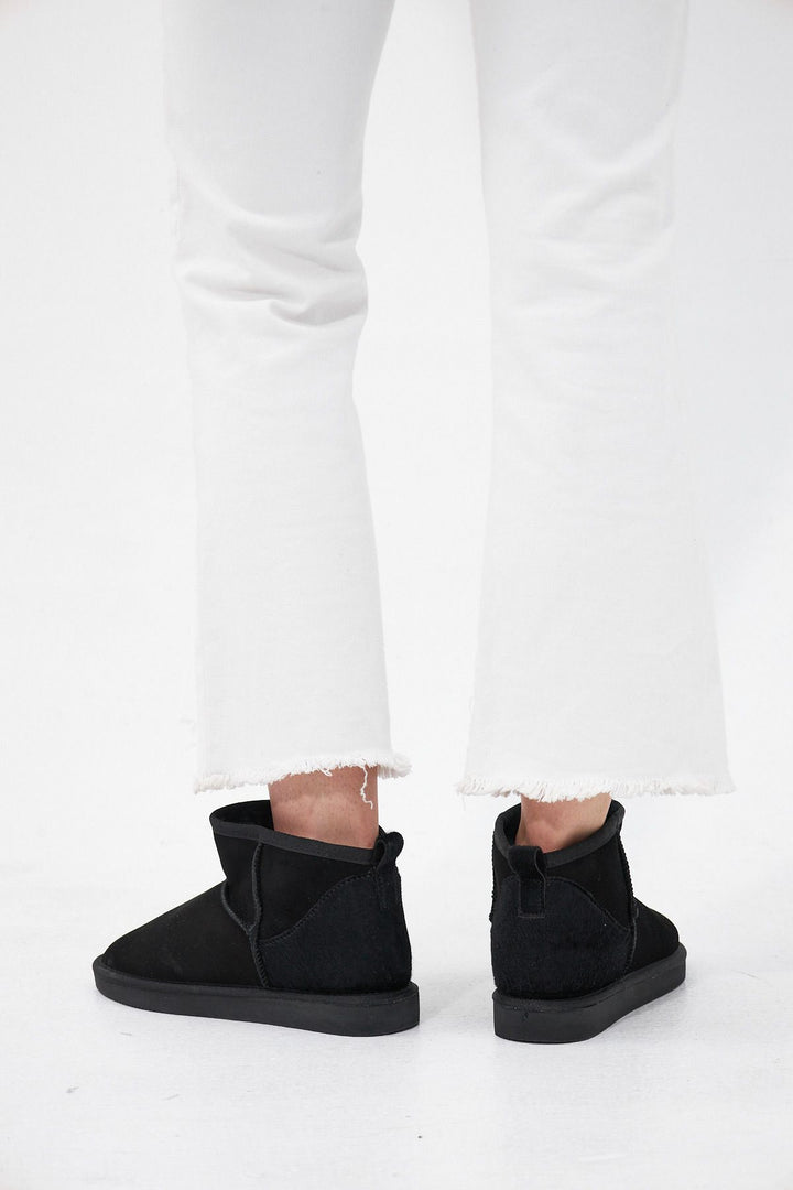 Pegia Heel Detailed Sheepskin Mini Boots 191143  - Black