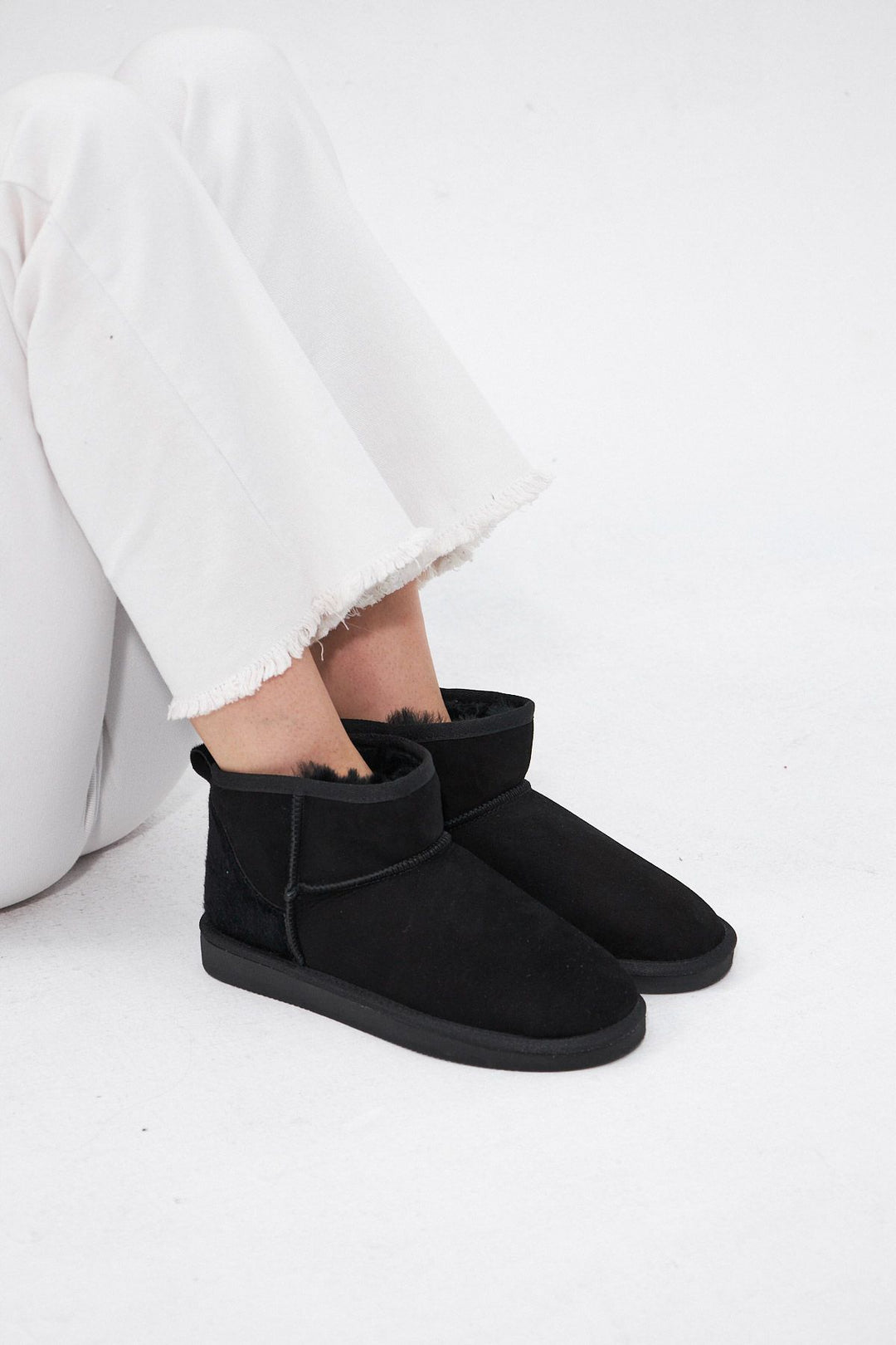 Pegia Heel Detailed Sheepskin Mini Boots 191143  - Black