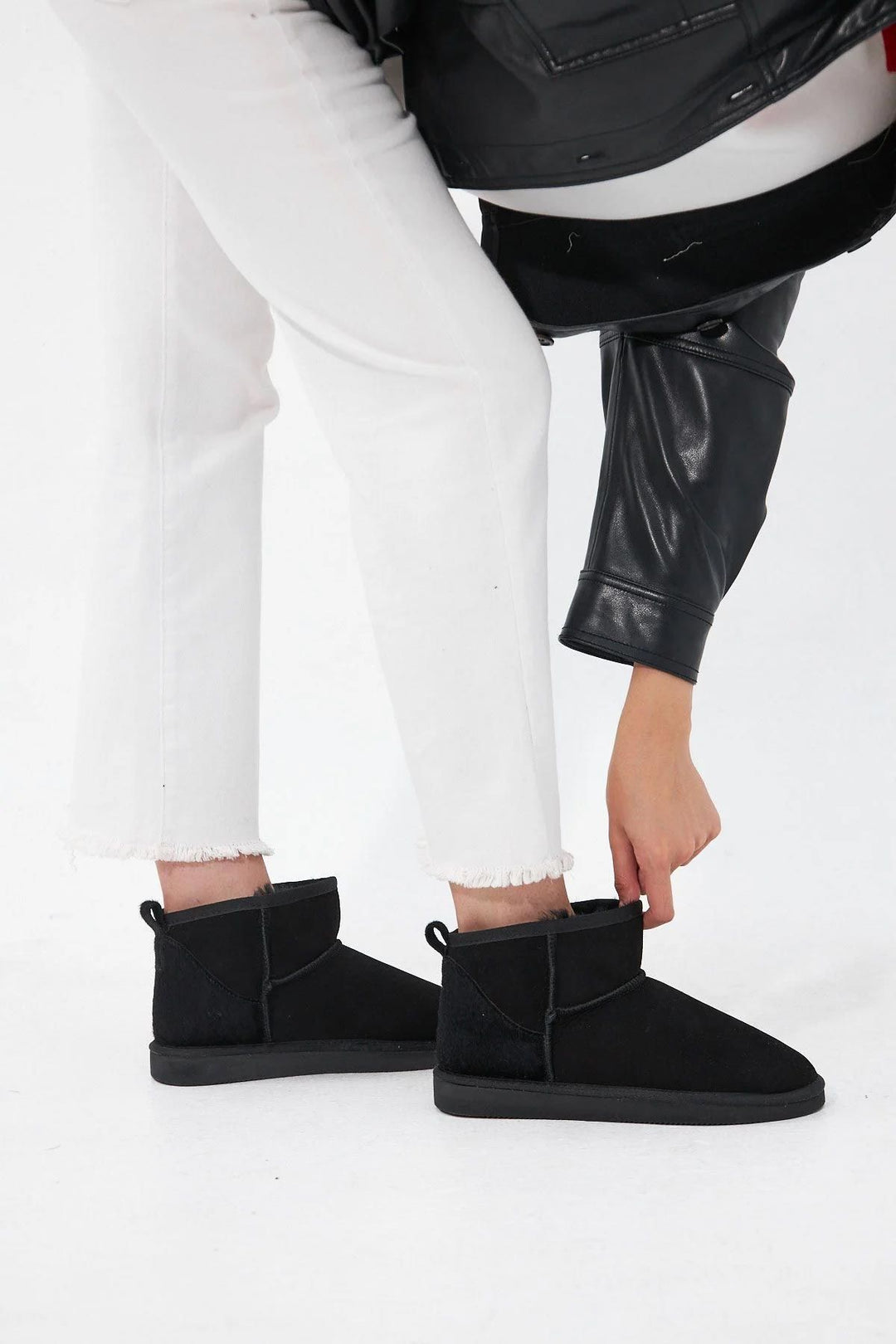 Pegia Heel Detailed Sheepskin Mini Boots 191143  - Black