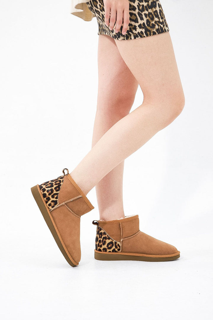 Pegia Sheepskin Mini Boots 191146  - Chestnut