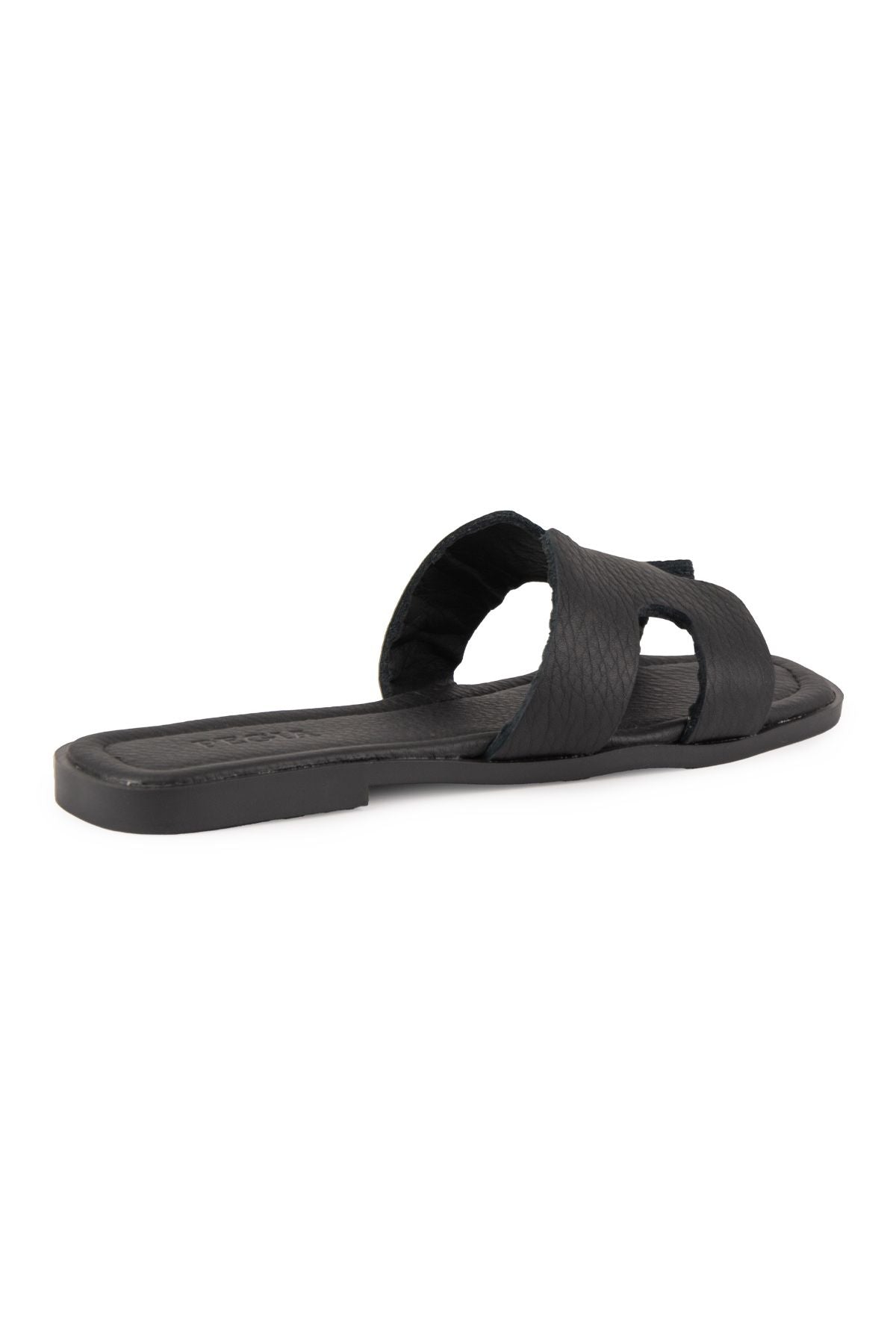Pegia Vibe Women Leather Slippers 215540  - Black